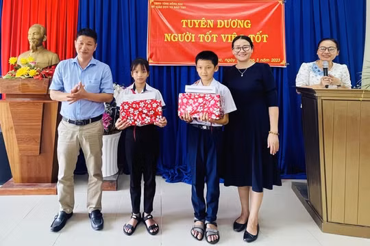 Đồng Nai: Khen thưởng đột xuất hai học sinh lớp 5 trả lại người đánh rơi hàng trăm triệu đồng
