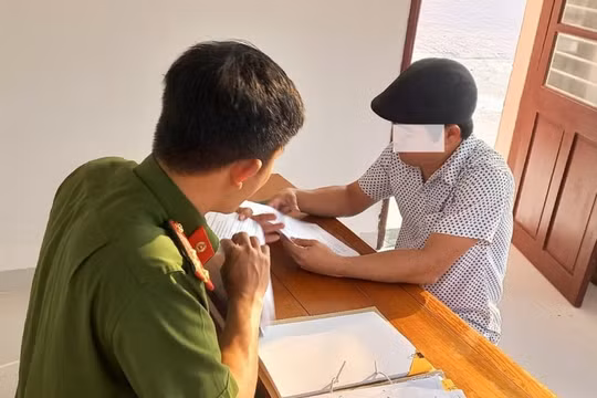 Xử phạt một cá nhân tự nhận là "phóng viên" chụp ảnh, quay phim hoạt động doanh nghiệp