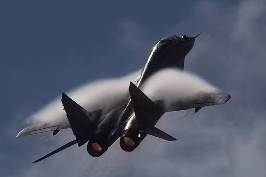 Nga và NATO liên tục sử dụng tiêm kích hiện đại để ngăn chặn máy bay của nhau
