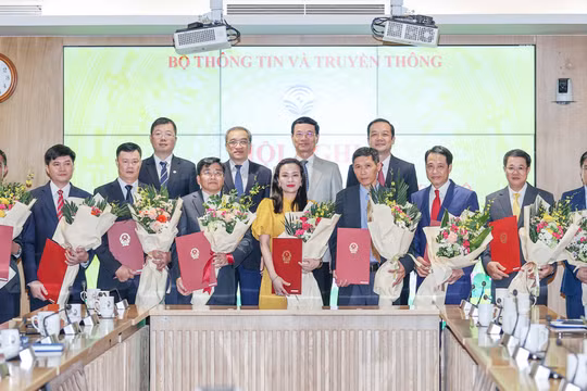Bộ Thông tin và Truyền thông công bố các quyết định về công tác cán bộ