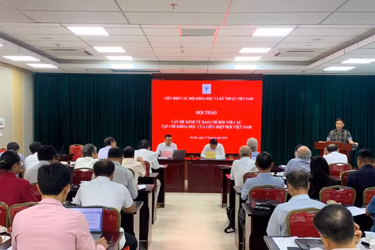 Bàn giải pháp tháo gỡ khó khăn của kinh tế báo chí trong xu hướng chuyển đổi số