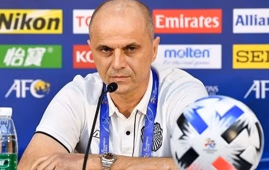 HLV Hà Nội FC phàn nàn về V.League 2023