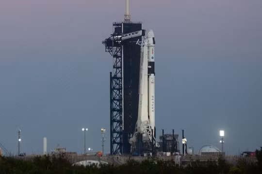 SpaceX và NASA đưa phi hành đoàn mới lên trạm vũ trụ ISS
