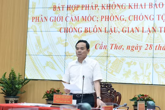 Cần mạnh tay trong xử lý tàu cá vi phạm, nếu càng nương nhẹ thì càng khó gỡ được thẻ vàng