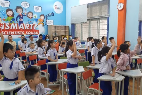 Giáo dục iSMART: Hợp tác với 500 trường học nhưng chỉ tham gia 3 gói thầu