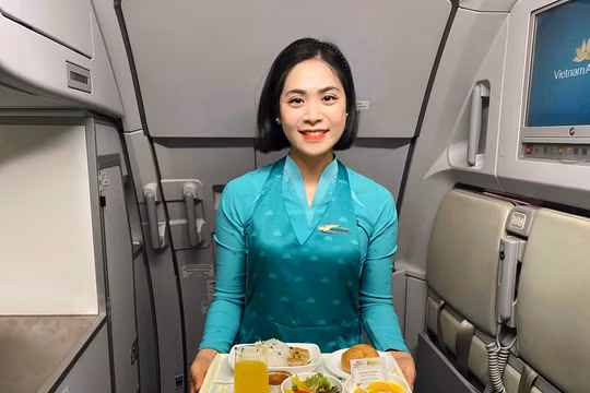 Vietnam Airlines đưa đặc sản cam Xã Đoài lên các chuyến bay