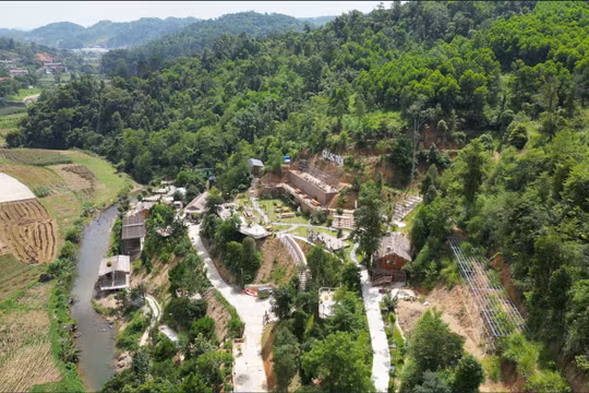 TP. Lạng Sơn: Ngang nhiên “xẻ thịt” đất rừng, xây dựng trái phép trên quy mô lớn!