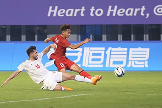 Olympic Việt Nam thua đậm Olympic Iran ở ASIAD 19