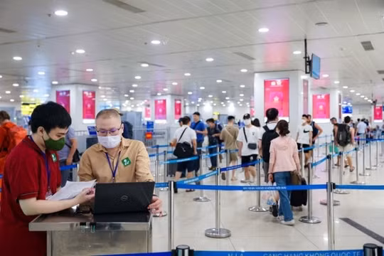 Thí điểm làm thủ tục bay bằng căn cước công dân gắn chip tại 3 cảng hàng không
