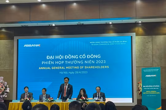 ABBANK thay đổi đối tác bán bảo hiểm, chấp nhận mất 223 tỷ đồng, ESOP với giá không thấp hơn 10.000 đồng/cổ phiếu