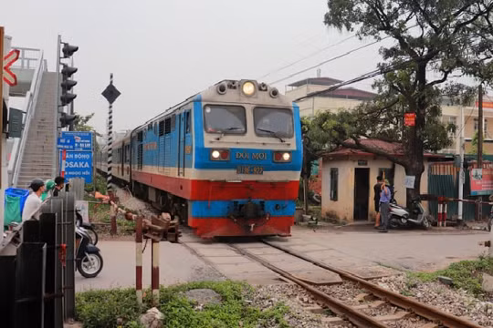 Sửa đổi nhiều thủ tục hành chính về cấp phép xây dựng đường ngang đường sắt