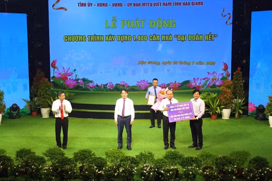 TNG Holdings Vietnam tài trợ xây 100 căn nhà Đại đoàn kết tại Hậu Giang