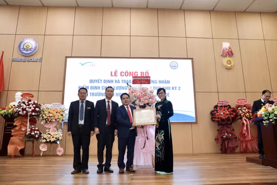 Trường Đại học Kinh tế, Đại học Huế đạt chuẩn kiểm định chất lượng cơ sở giáo dục