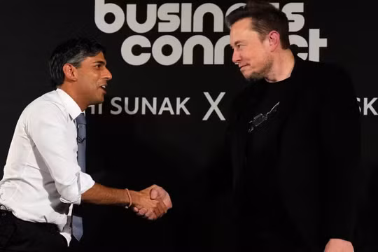 Elon Musk nói với Thủ tướng Anh rằng AI sẽ khiến mọi công việc trở nên lỗi thời