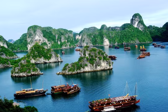 Quảng Ninh và Thanh Hóa xây dựng các tour, tuyến du lịch chất lượng cao