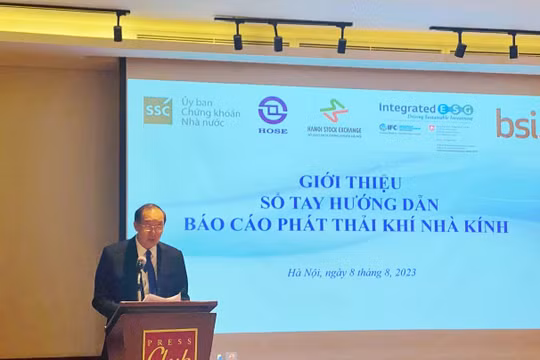 UBCKNN ra mắt Sổ tay Hướng dẫn Báo cáo Phát thải khí nhà kính