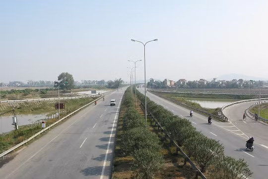 Đề xuất mở rộng phần đường cho xe thô sơ tuyến Quốc lộ 1A qua tỉnh Quảng Nam