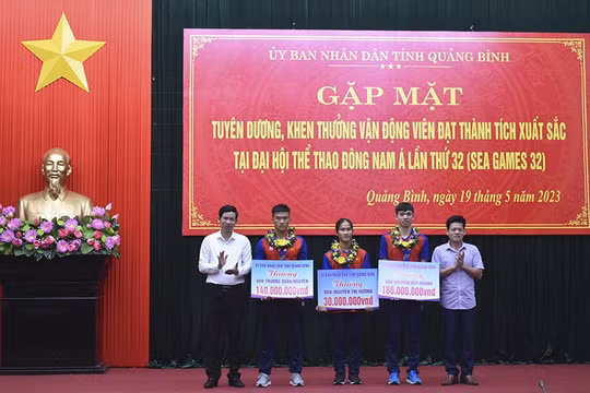 Quảng Bình khen thưởng cho vận động viên xuất sắc tại SEA Games 32