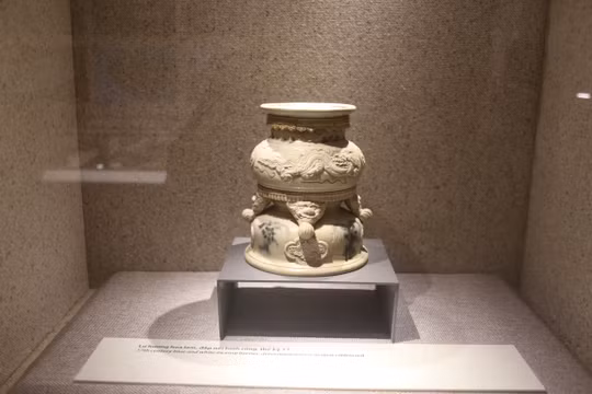 Chiêm ngưỡng "gốm cổ Bát Tràng" trải dài 7 thế kỷ