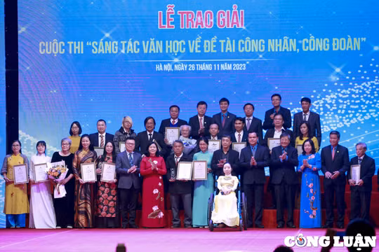 Trao giải cho 24 tác phẩm tại cuộc thi sáng tác văn học về công nhân, công đoàn
