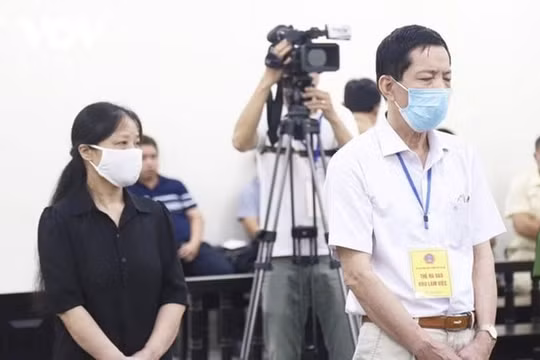Cái kết cho hai “cán bộ” làm lộ câu hỏi thi tốt nghiệp THPT năm 2021