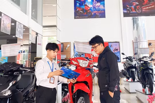 Mcredit ưu đãi trả góp chỉ từ 747.000 đồng/tháng cho khách hàng mua xe máy Honda