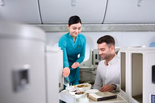 Vietnam Airlines khôi phục gần 90% tần suất bay quốc tế