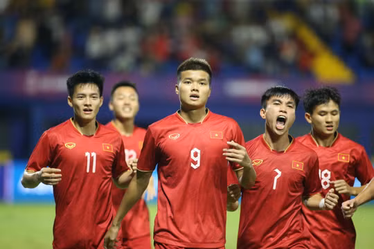 Dự đoán đội hình U22 Việt Nam vs U22 Indonesia: Văn Tùng trở lại hàng công