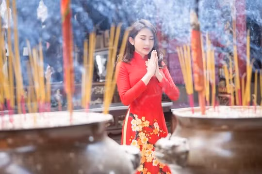 Những điều kiêng kị cần tránh khi đi lễ chùa