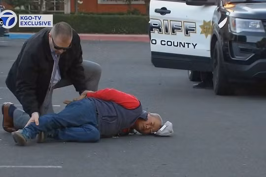 Thêm một vụ xả súng ở California, 7 người thiệt mạng