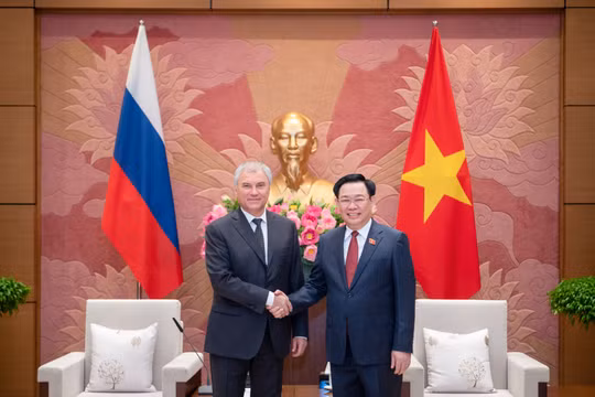 Củng cố, tăng cường quan hệ hữu nghị, hợp tác giữa Việt Nam - Liên bang Nga
