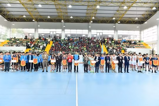 14 đội tham gia Giải thể thao học sinh toàn quốc môn bóng rổ Trung học cơ sở