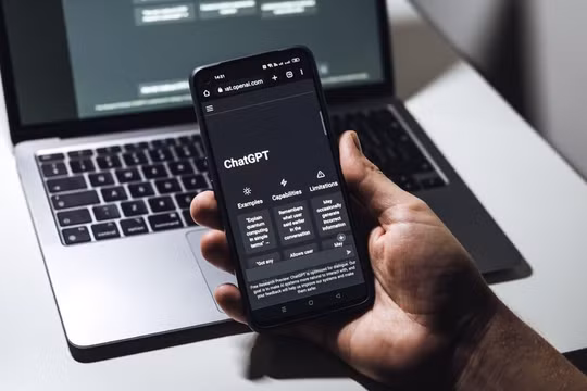 Nghiên cứu: Các chatbot AI có thể phát tán thông tin sai lệch như thế nào?