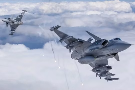 Không phải F-16, 'Điểu sư' Gripen mới là tiêm kích mà không quân Ukraine muốn có
