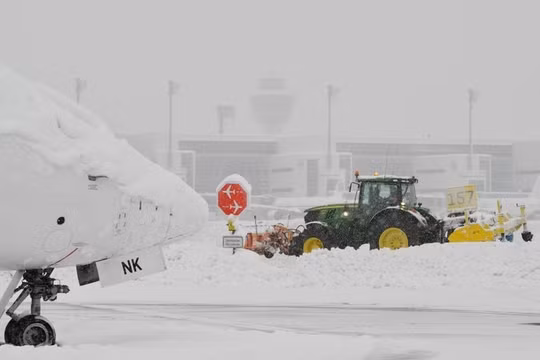 Nhiệt độ ở Siberia giảm xuống âm 50 độ C, tuyết bao phủ nhiều nước châu Âu