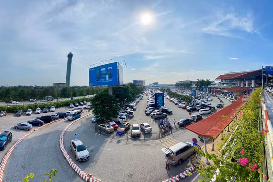 Đề xuất thí điểm thu phí tự động không dừng tại sân bay Nội Bài và Tân Sơn Nhất