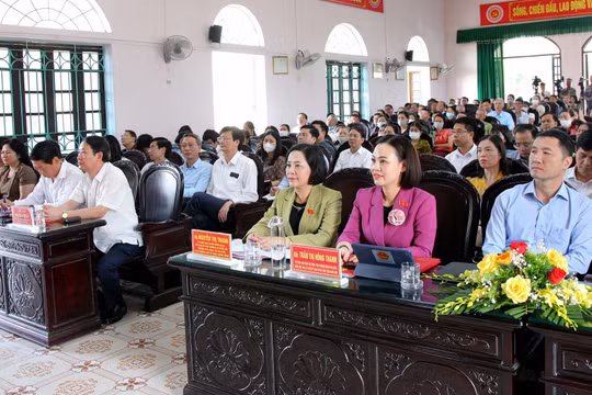 Cử tri Ninh Bình đề nghị Nhà nước quan tâm đến chính sách đối với giáo viên mầm non