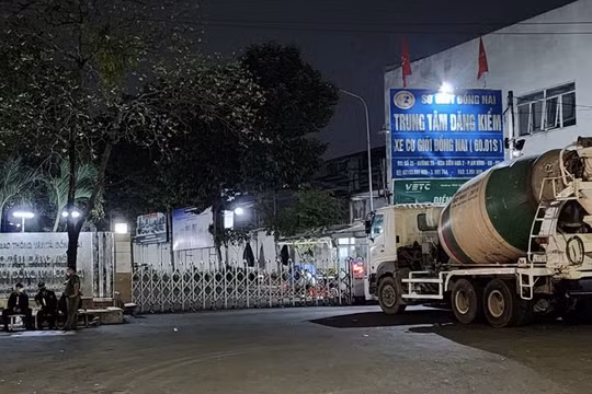 Bắt khẩn cấp Giám đốc Trung tâm Đăng kiểm xe cơ giới ở Đồng Nai