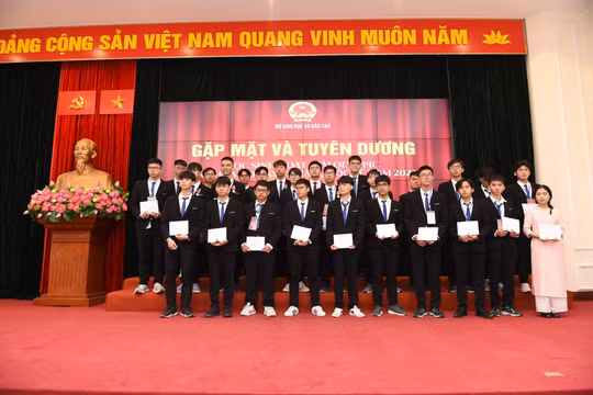 Học sinh Việt Nam liên tục nằm trong top 10 quốc gia đạt kết quả cao nhất các kỳ thi quốc tế