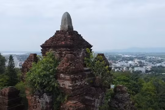 Vẻ đẹp cổ kính của tháp Nhạn - Phú Yên