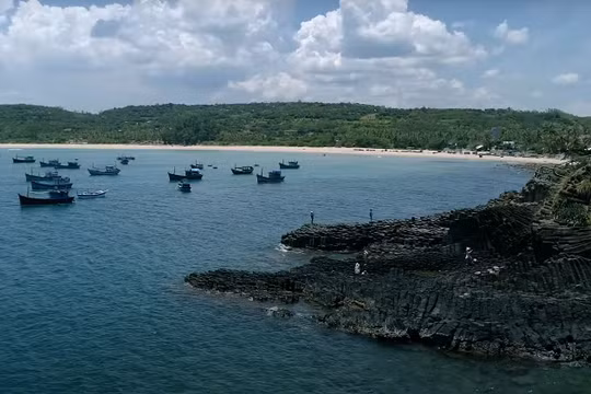 Vẻ đẹp độc đáo Ghềnh Đá Đĩa Phú Yên
