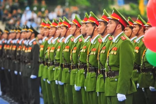 Đề xuất bổ sung 6 vị trí có hàm cao nhất là cấp tướng trong Luật Công an nhân dân