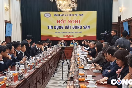 “Giải cứu” bất động sản: Giảm lãi suất không quan trọng bằng giãn nợ