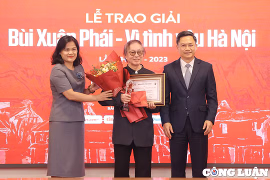 Giải thưởng Bùi Xuân Phái - Vì tình yêu Hà Nội 2023: Giải thưởng Lớn được trao cho NSND Đặng Nhật Minh