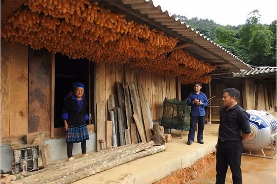 Nỗ lực giải quyết tình trạng thiếu nhà ở, nước sinh hoạt cho đồng bào dân tộc thiểu số