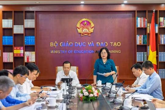 Đã phân bổ 96.629 máy tính bảng cho chương trình "Sóng và máy tính cho em"
