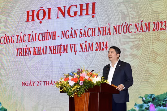 Tăng cường giám sát chặt chẽ thông tin, chống các tin đồn thất thiệt trên thị trường chứng khoán