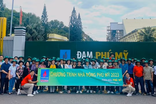  PVFCCo tổ chức chuỗi chương trình tri ân khách hàng tiêu biểu