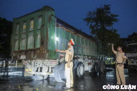 Hà Nội: Buộc cắt cơi, hạ tải đối với các xe vi phạm