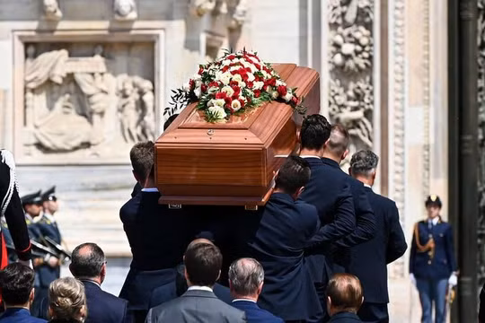 Nước Ý tổ chức quốc tang tiễn biệt cố Thủ tướng Berlusconi